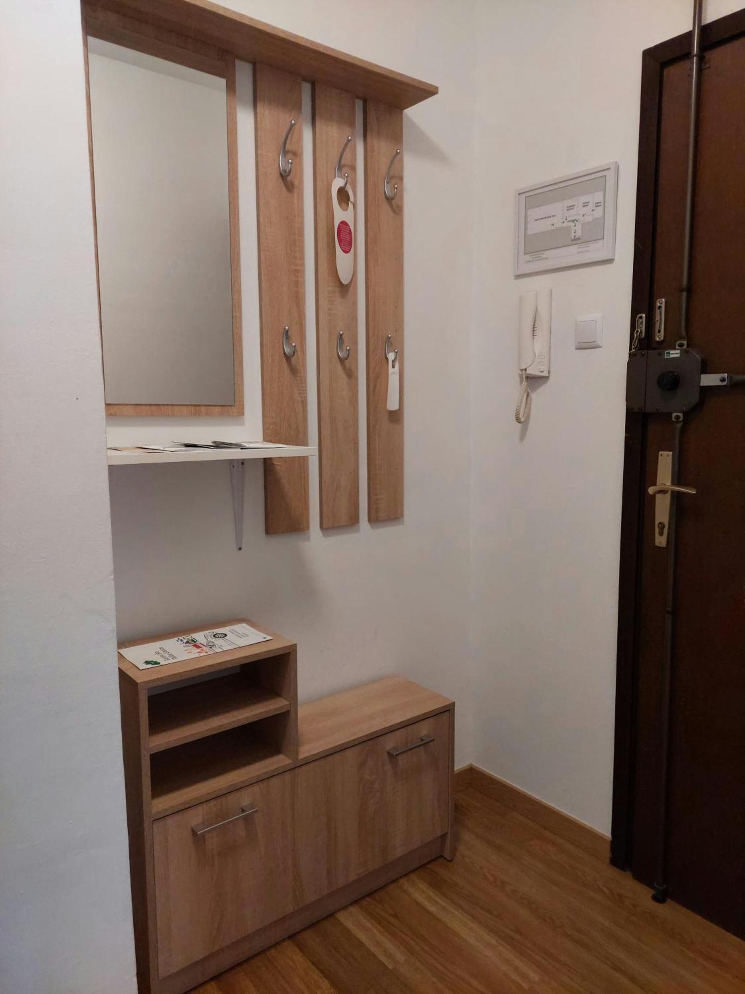 M&M Apartment เวลิคาโกริตซา ภายนอก รูปภาพ